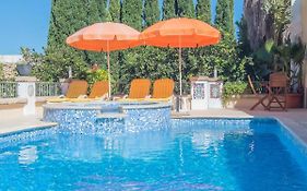 Central Villa Flatlet With Pool - Free Parking And Wifi