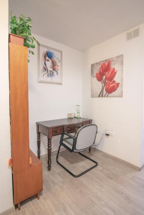 Central Villa Flatlet With Pool - Free Parking And Wifi Lija Extérieur photo