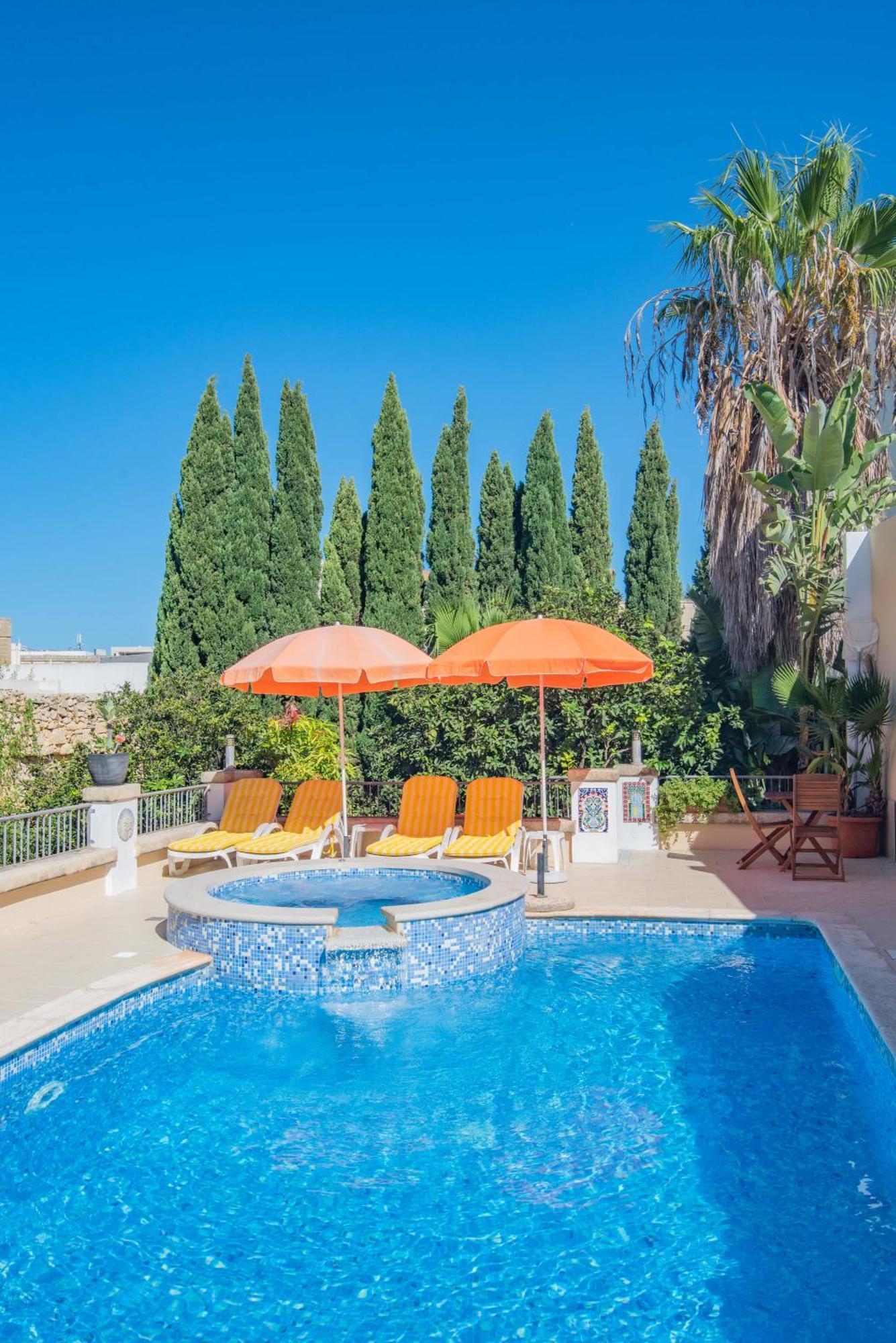 Central Villa Flatlet With Pool - Free Parking And Wifi Lija Extérieur photo